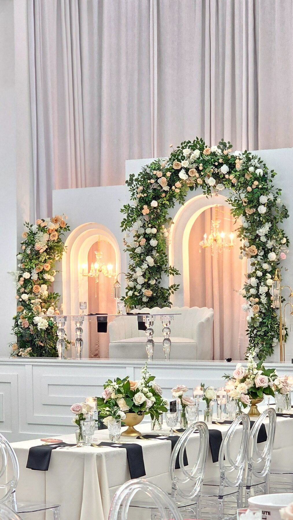 Botanical Garden Wedding by Gigi Backdrops