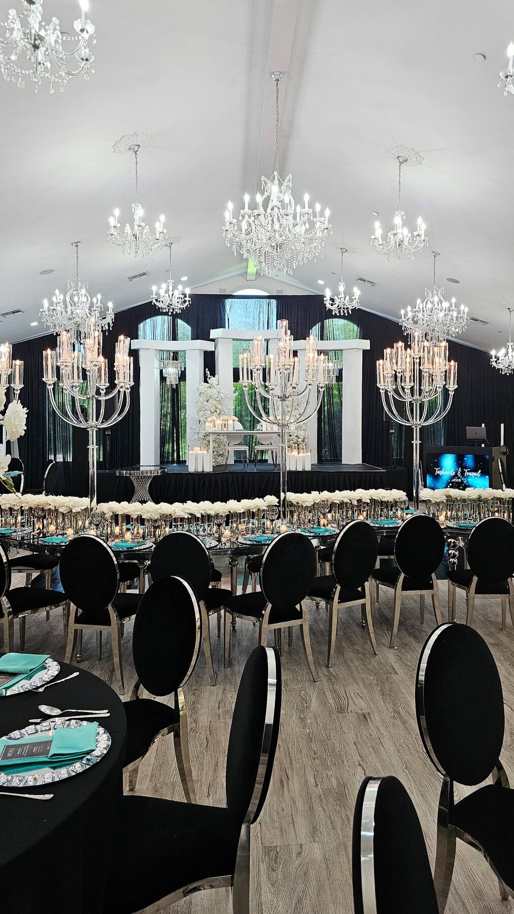 Modern White & Crystal Reception by Gigi Backdrops