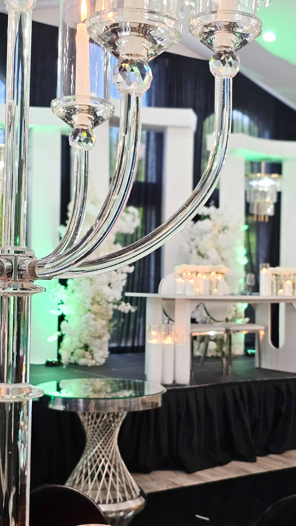 Modern White & Crystal Reception by Gigi Backdrops